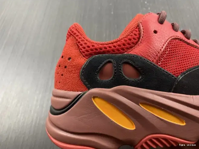 hype Red HQ6979 700 Yeezy Boost Adidas Hi-Res 0518